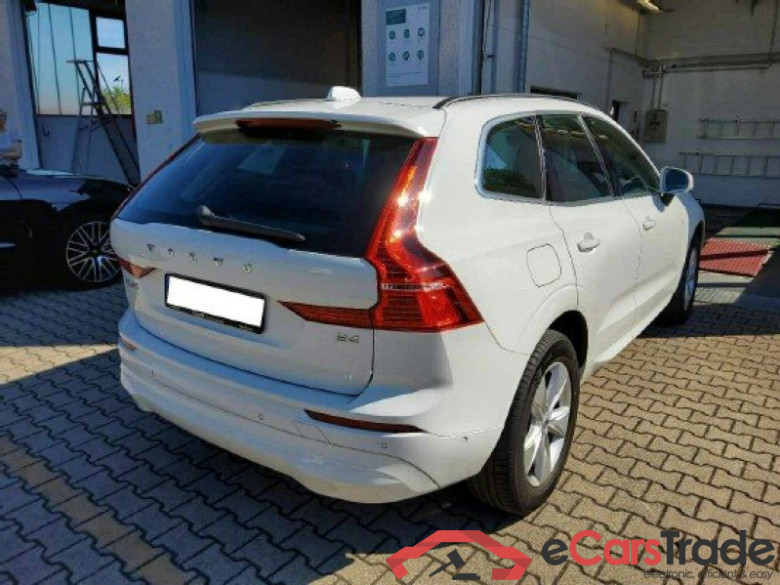 Volvo XC60 (03.2017->) DE - SUV5 B4 (Benzin) 2WD EU6d, Momentum Pro Mild-Hybrid, (Facelift) 2021 - 2022 #2