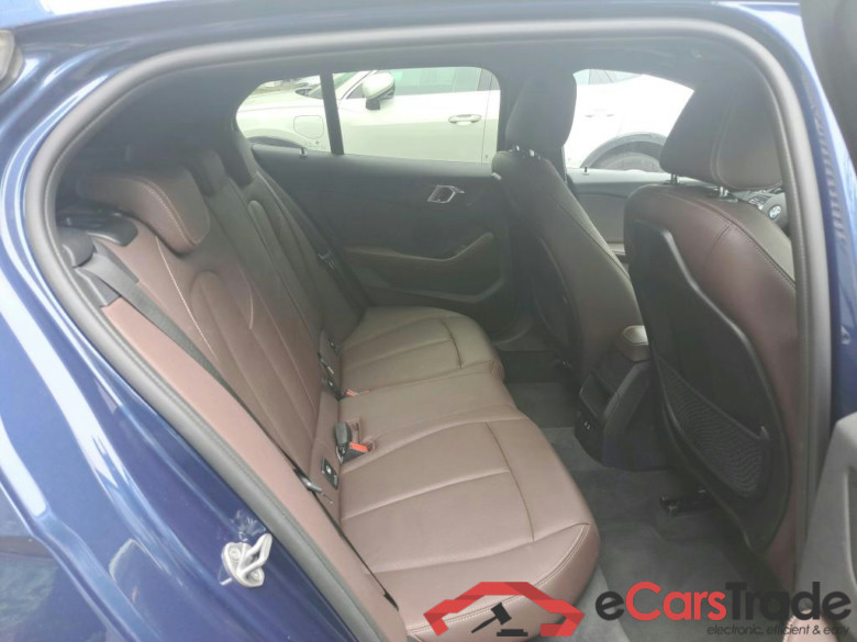 BMW 1 SERIES HATCH 1.5 116IA (80KW) #6