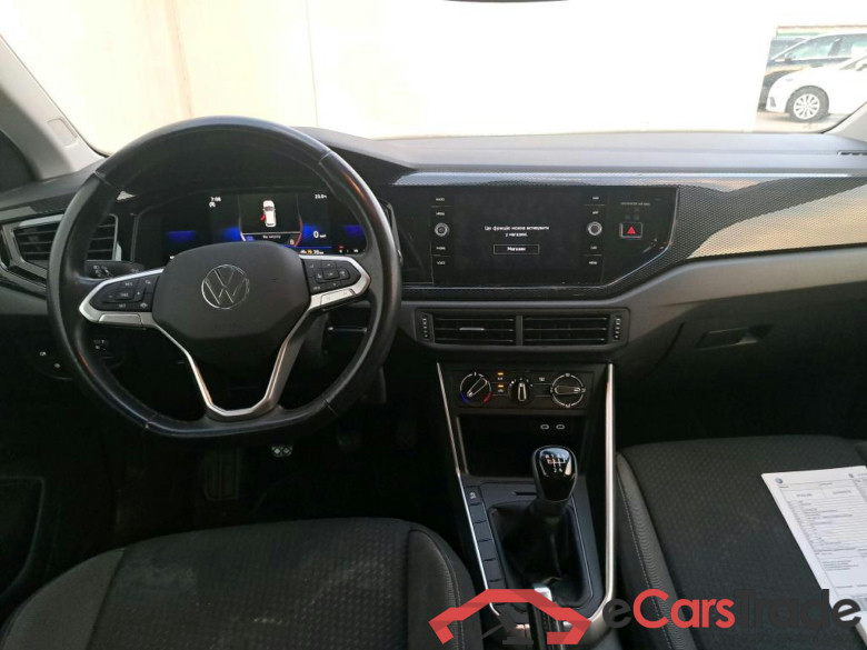 VOLKSWAGEN Polo / 2021 / 5P / berlina con portón Life 1.0 TSI 70kW (95CV) #3