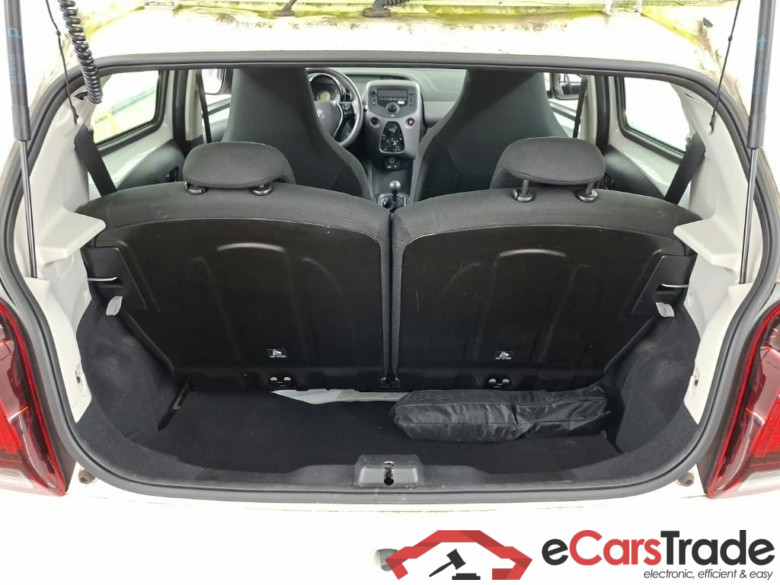 PEUGEOT 108 Active 1.0 e-VTi 72pk 5D #5