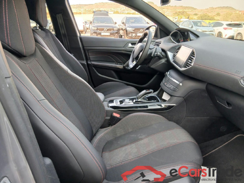 PEUGEOT 308 / 2017 / 5P / berlina con portón GT Line PureTech 130 S&S EAT8 #6