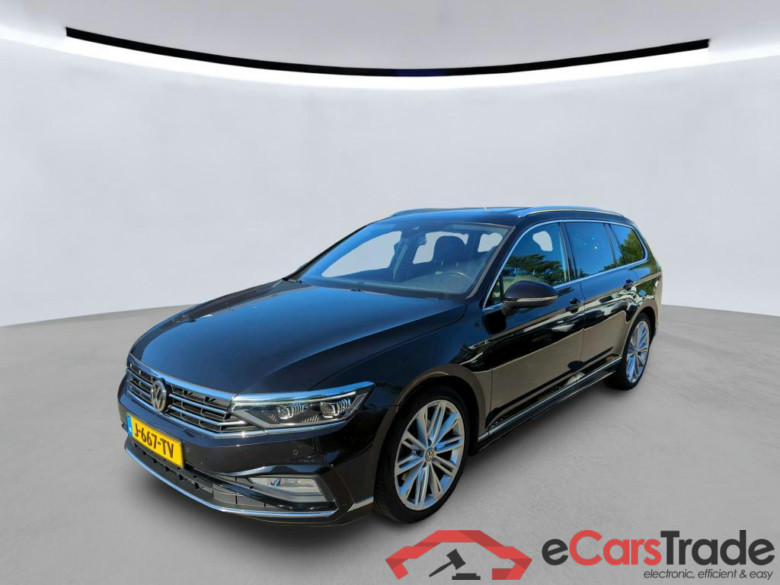 VOLKSWAGEN Passat Variant 110 kW #1