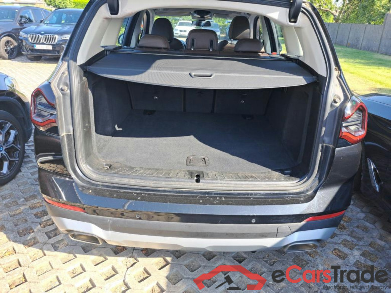 BMW X3 2.0 SDRIVE18D (100KW) AUTO #6