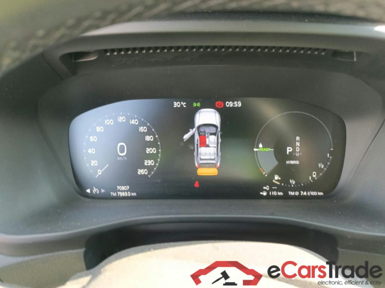 VOLVO XC40 / 2017 / 5P / todoterreno 1.5 T4 Twin Recharge Inscription Ex Auto #4