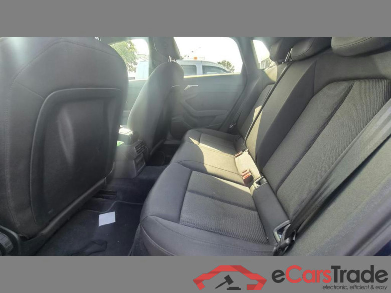 AUDI A3 Sportback 35 TFSI Attraction S tronic #6