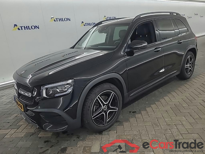 MERCEDES-BENZ GLB-Klasse GLB 200 DCT AMG Line 5D 120kW