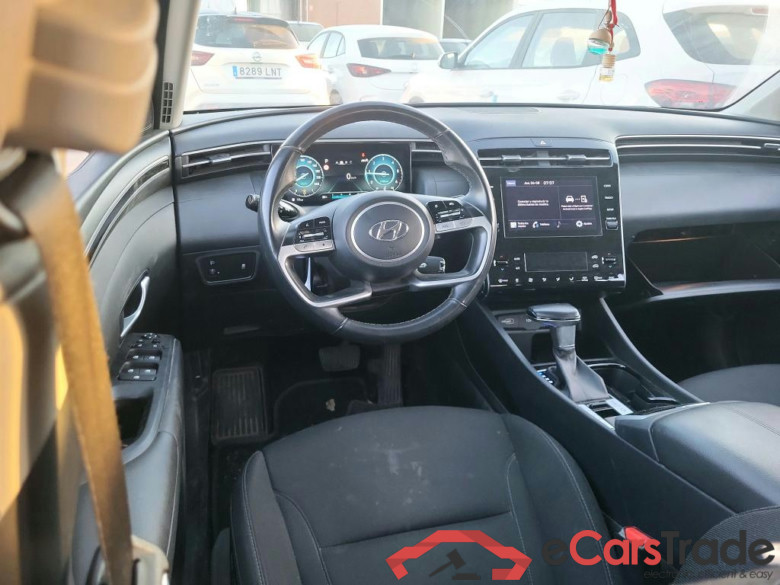 HYUNDAI Tucson / 2020 / 5P / todoterreno 1.6 CRDI 100kW (136CV) 48V Maxx DCT 4x4 #3
