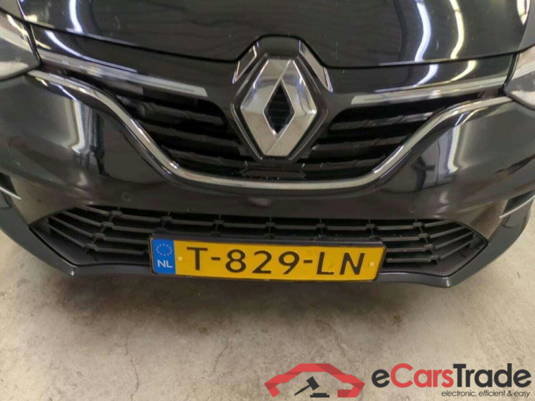 RENAULT Mégane Estate 1.3 TCe140 Equilibre #4