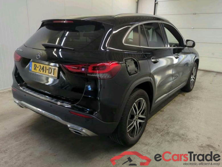 MERCEDES-BENZ GLA-klasse 250 e BnsSol Lux Ltd #2