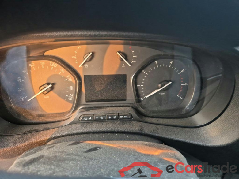 OPEL Vivaro / 2019 / 4P / furgón 1.5 Diésel 88kW (120CV) M Std Select #5