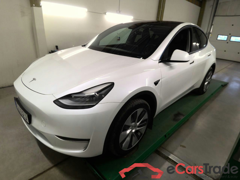 Tesla Model Y Long-Range AWD