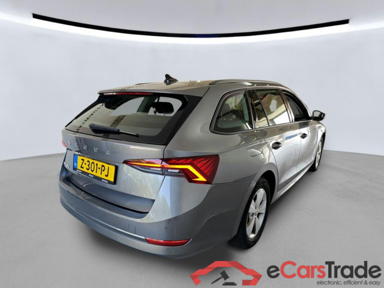 SKODA Octavia Combi 81 kW #6