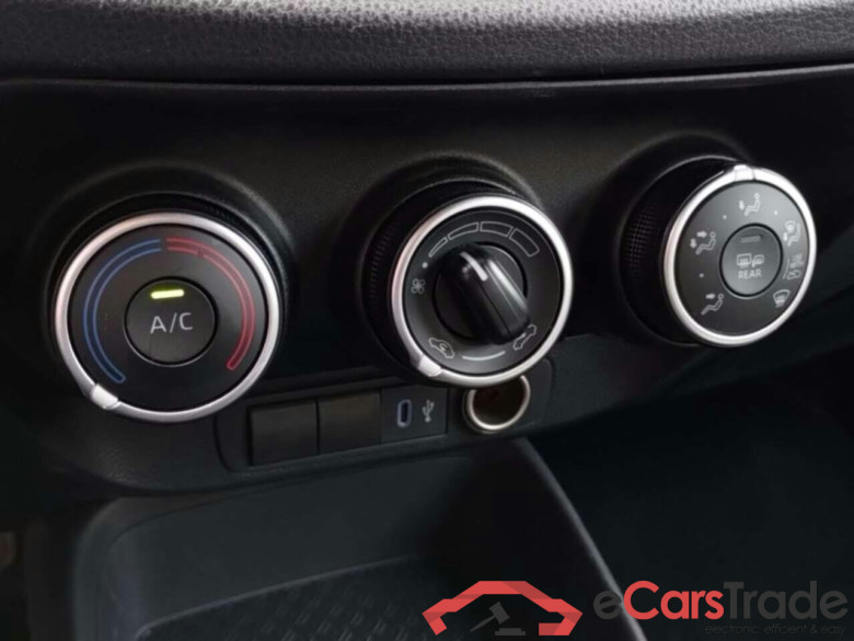 TOYOTA Aygo X 1.0 VVT-i MT Play #6