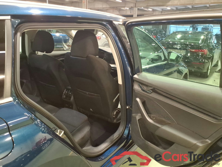 SKODA OCTAVIA COMBI 1.4 TSI PHEV 150KW DSG AMBITION #5