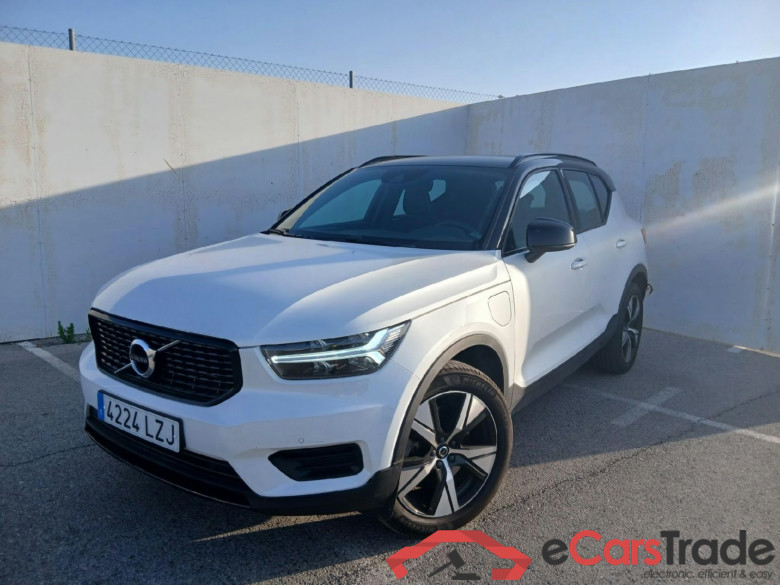 VOLVO XC40 / 2017 / 5P / todoterreno 1.5 T5 Twin Recharge R-Design Auto #1