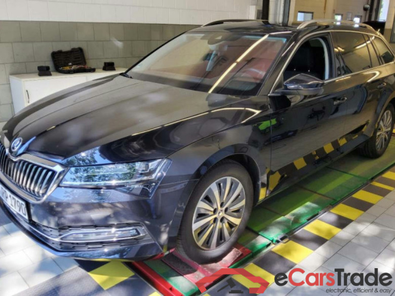 Skoda Superb Combi (3V5)(06.2015->) DE - Kb5 2.0 TSI EU6d, Style OPF, (Facelift) 2021 - 2024 #1
