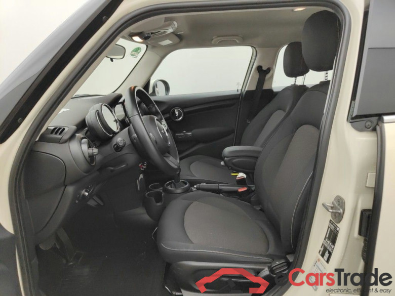 Mini 5 door One Aut. 5d #3