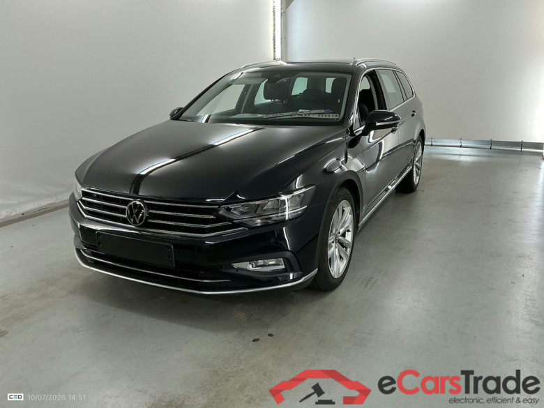 VOLKSWAGEN PASSAT VARIANT 1.5 TSI OPF MSQ VARIANT ELEGANCE #1