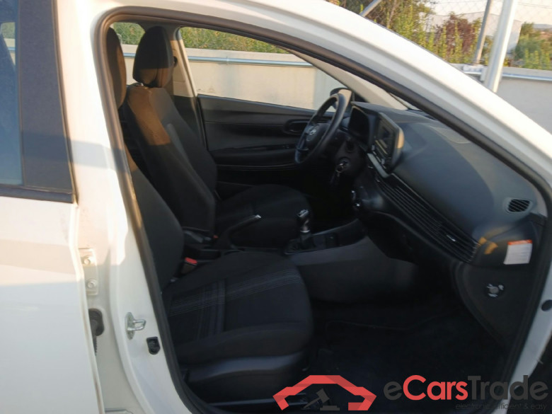 HYUNDAI i20 / 2020 / 5P / berlina con portón 1.0 TGDI 74kW (100CV) 48V Essence #6