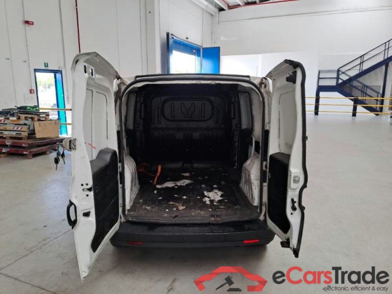 FIAT DOBLÒ CARGO / 2014 / 4P / VETT. FURGONATA CH1 LOUNGE 1.6 MJET 90CV E6D-F SeS #5