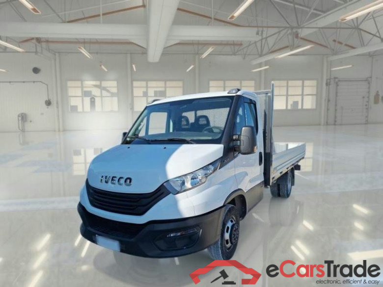 IVECO DAILY / 2021 / 2P / CABINATO 35C14H 3750 QUAD-TOR RG #1