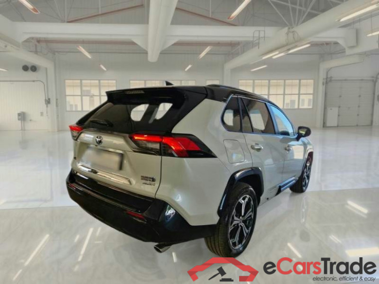 TOYOTA RAV4 / 2018 / 5P / CROSSOVER PLUG-IN 2.5 PHEV 306CV ECVT STYLE+ 4WD #2