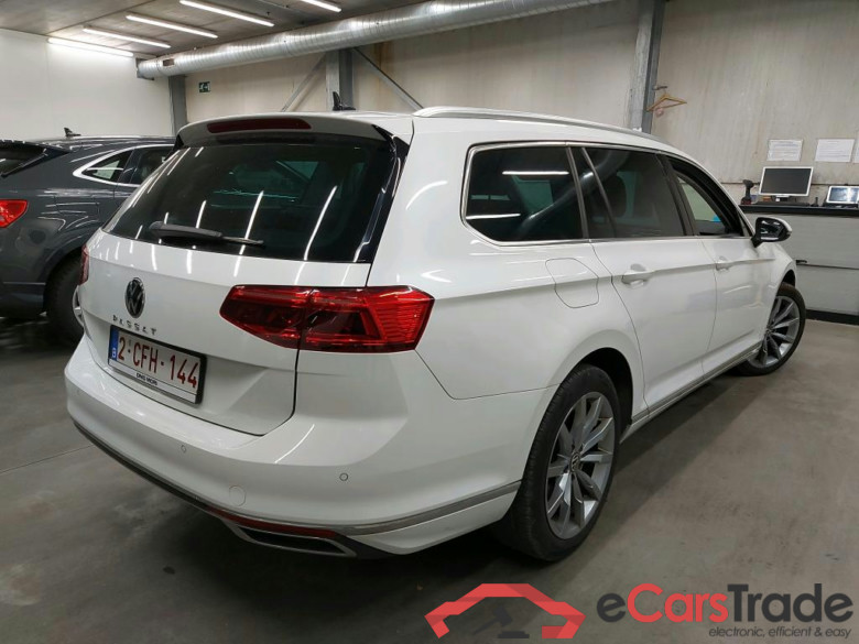 VOLKSWAGEN - VW  PASSAT VARIANT TDI 150PK DSG7 Elegance Business With Nappa Leather & Electric Foldable Trailer Hook #2