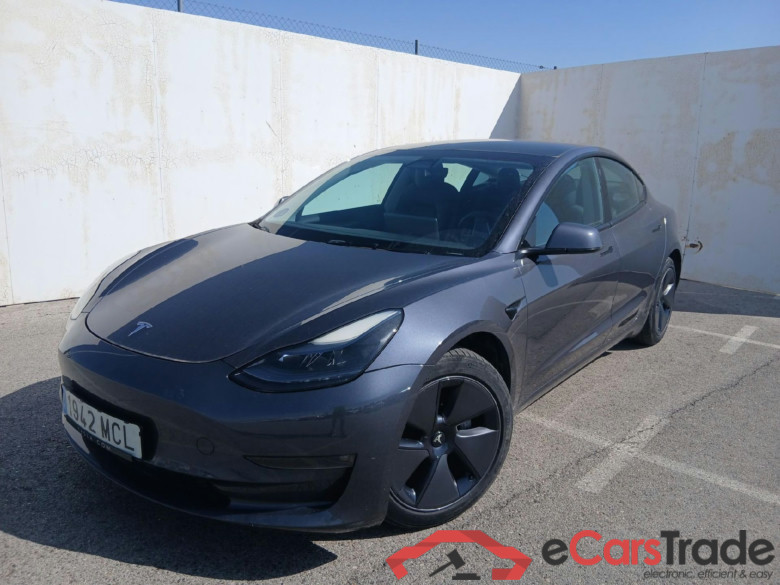 TESLA Model 3 / 2018 / 4P / sedán Gran Autonomía AWD (AC2)