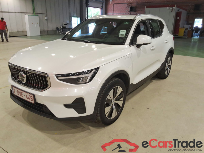 VOLVO XC40 1.5 T4 PHEV PLUS DARK DESIGN DCT