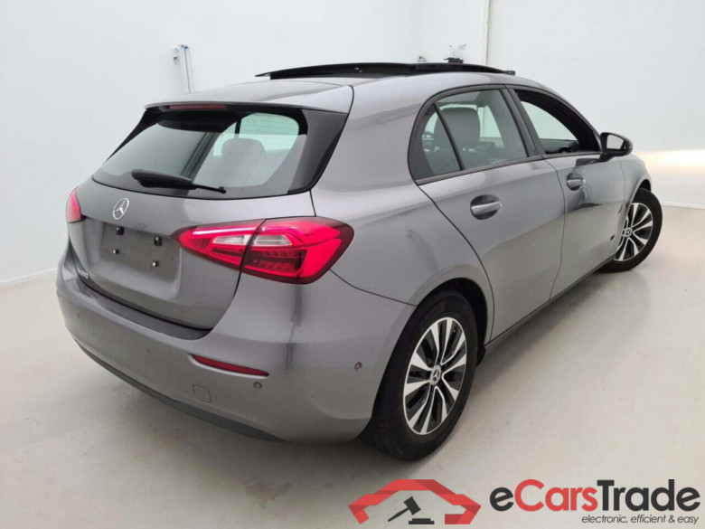 MERCEDES-BENZ A-KLASSE 180 BUSINESS SOL. AUT. #2