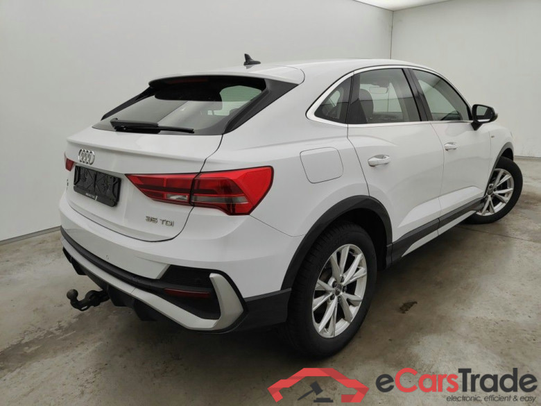 Audi Q3 Sportback 2.0 35 TDI S tronic S Line Business Ed 5d #2