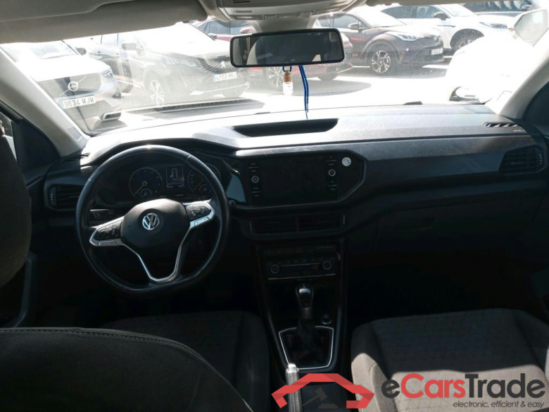 VOLKSWAGEN T-Cross / 2018 / 5P / todoterreno Advance 1.0 TSI 85kW (115CV) DSG (AC) #3