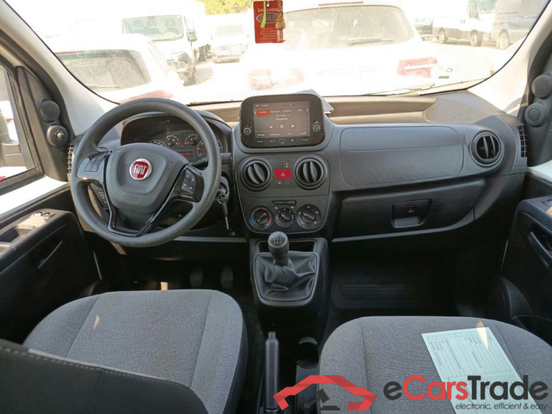 FIAT Fiorino / 2016 / 4P / combi Combi SX N1 1.3 Mjet 59kW (80CV) #3