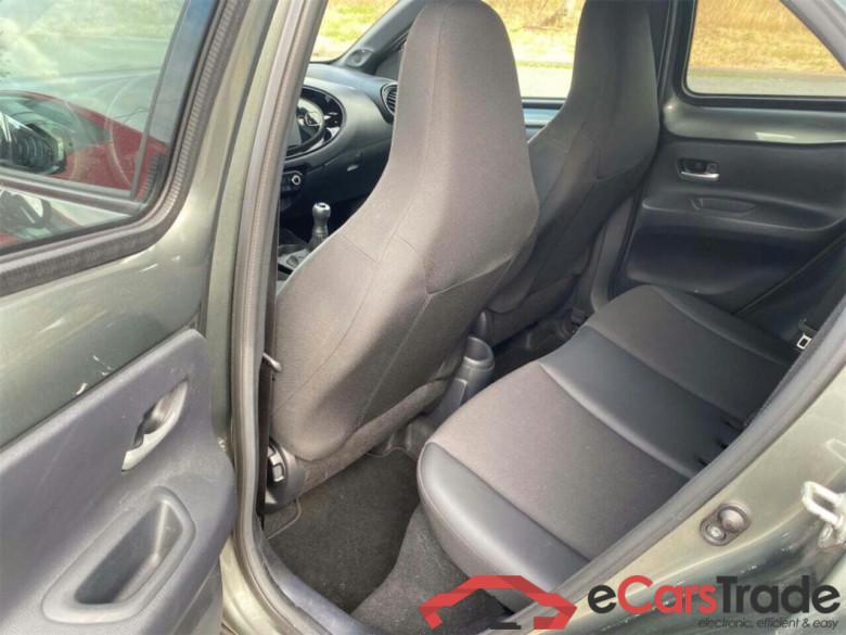 TOYOTA Aygo X 1.0 VVT-i MT #5