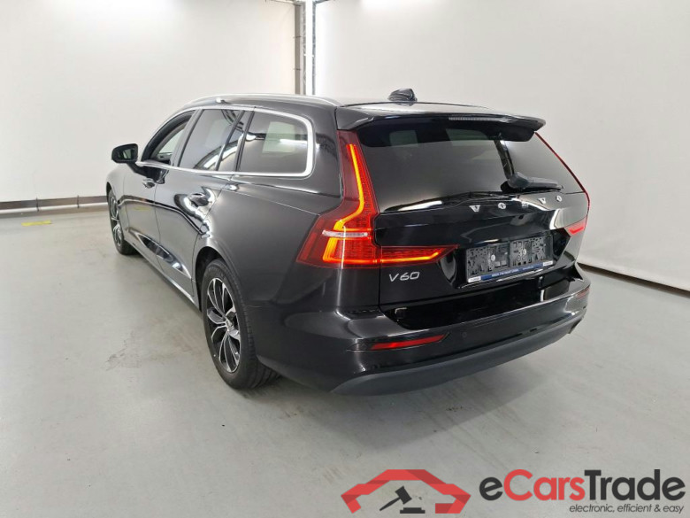 VOLVO V60 DIESEL - 2018 2.0 D3 Momentum Pro #2