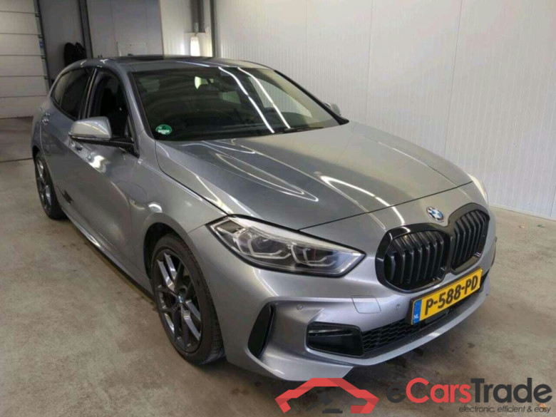 BMW 1-serie 120i Executive #5