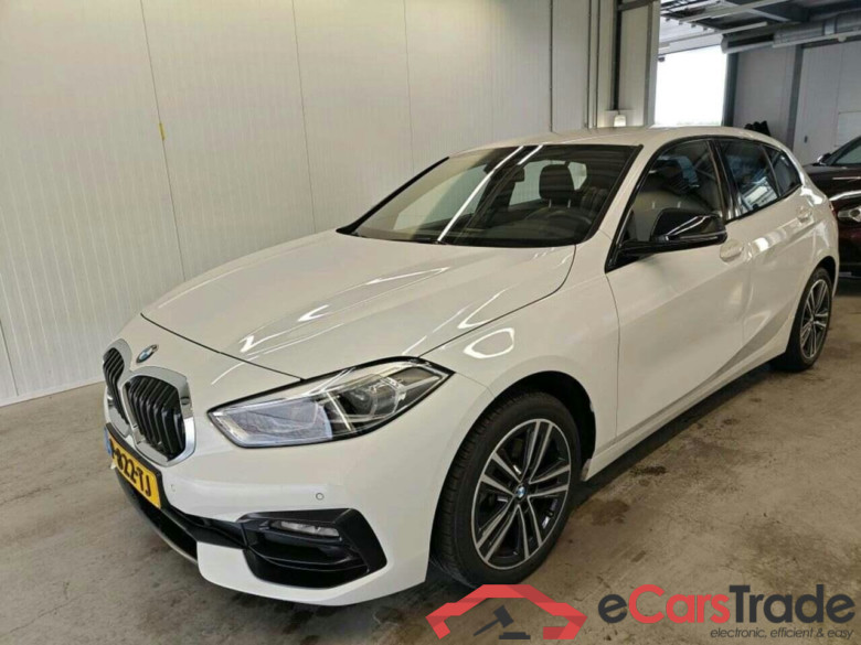 BMW 1-serie 118i Bns Edition #1