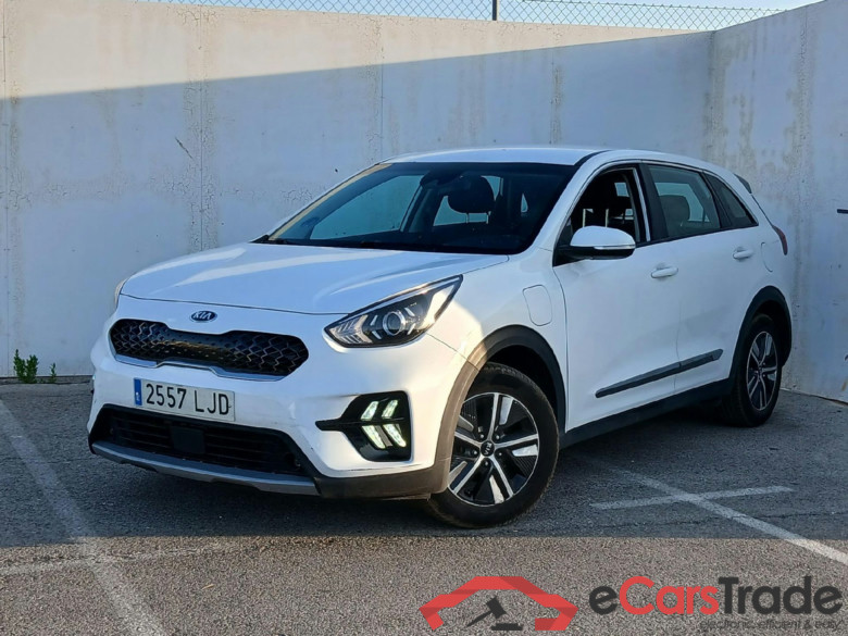 KIA Niro PHEV / 2019 / 5P / crossover 1.6 GDi PHEV 104kW (141CV) Concept