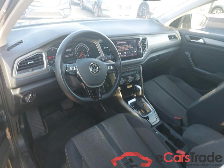 VOLKSWAGEN T-Roc / 2017 / 5P / todoterreno Advance 2.0 TDI 110kW (150CV) DSG (AC2) #3
