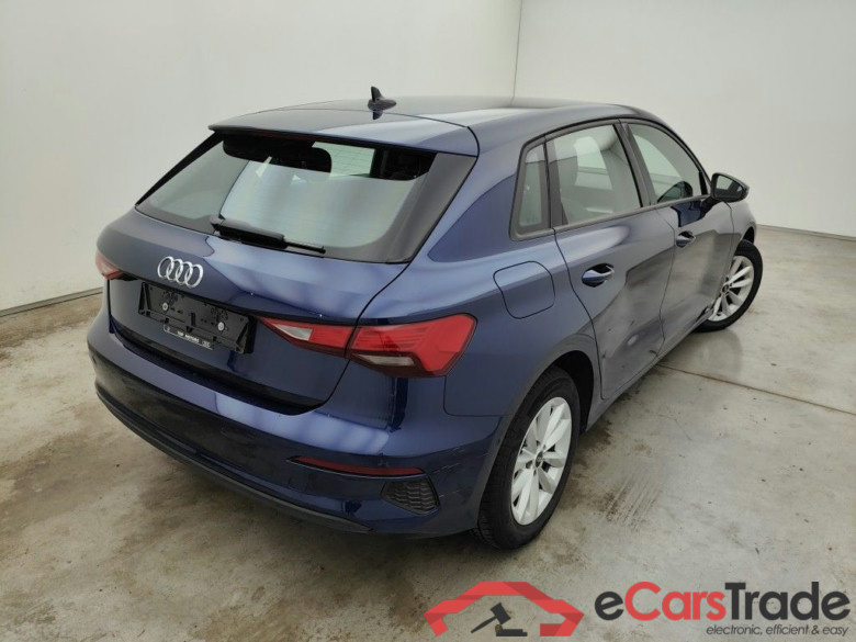 Audi A3 Sportback 2.0 35 TDi 110kW S tronic 5d #2