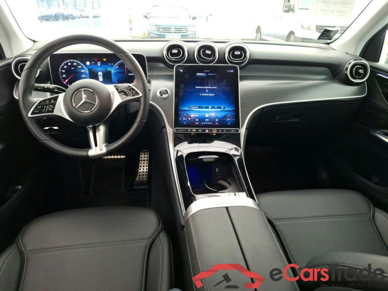 MERCEDES-BENZ GLC / 2022 / 5P / SUV GLC 300 e Business Line 4MATIC #6