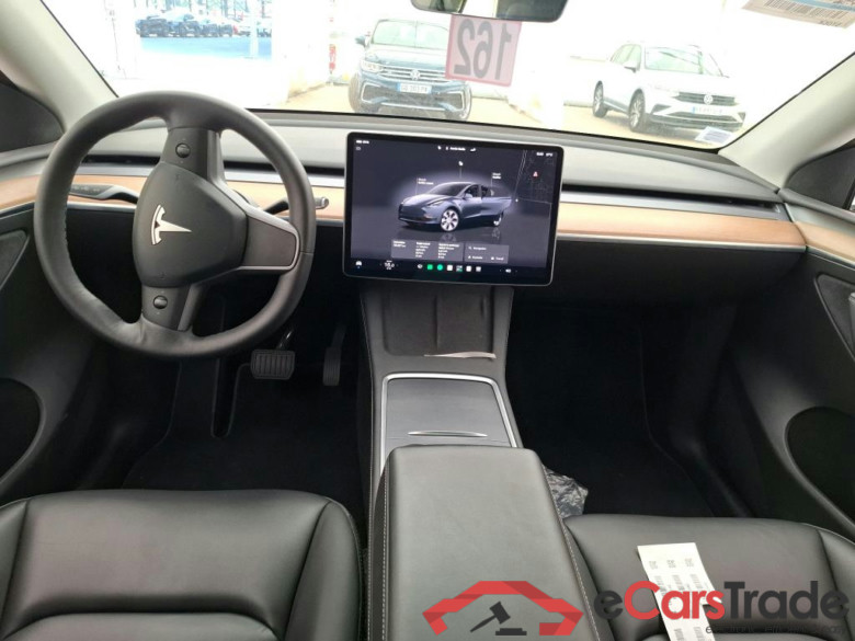 TESLA Model Y / 2020 / 5P / SUV Grand Autonomie Dual Motor AWD #6