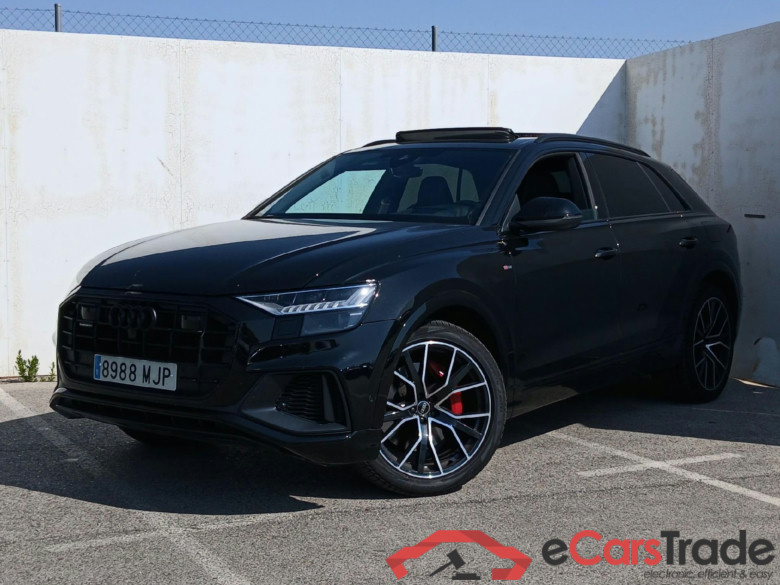 AUDI Q8 / 2018 / 5P / todoterreno 55 TFSIe 280kW Black Line Pl quattro tip