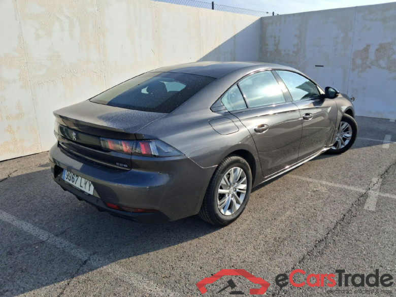 PEUGEOT 508 / 2018 / 5P / berlina con portón 5P Active Pack BlueHDi 130 S&S EAT8 #2