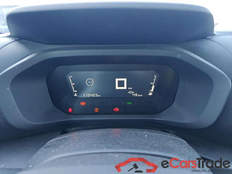 CITROEN C4 / 2020 / 5P / berlina con portón BlueHdi 110 S&S Live Pack #4