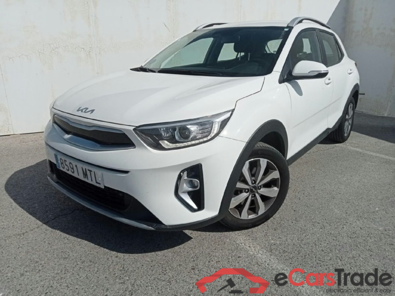 KIA Stonic / 2017 / 5P / todoterreno 1.0 T-GDi 74kW (100CV) MHEV MT Business #1