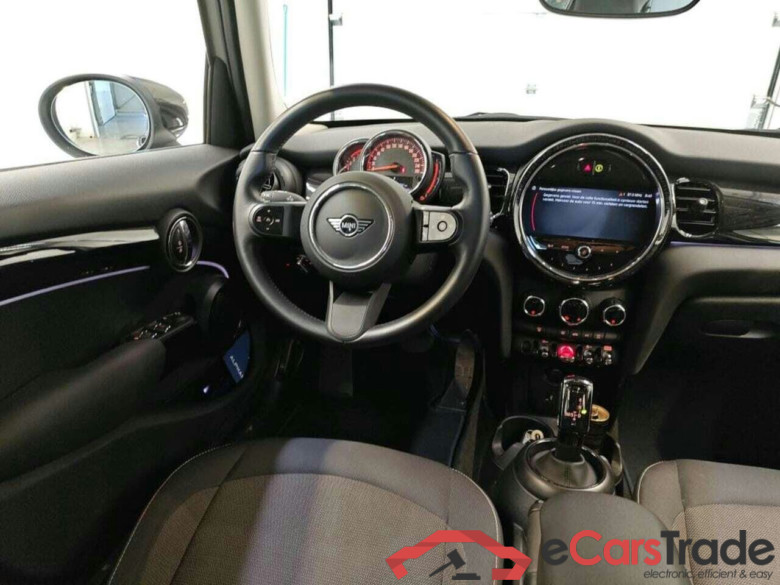 Mini 5-deurs 1.5 Cooper Camden #3