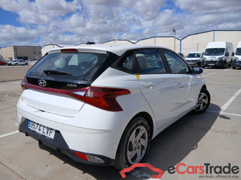 HYUNDAI i20 / 2020 / 5P / berlina con portón 1.0 TGDI 74kW (100CV) 48V Essence #2