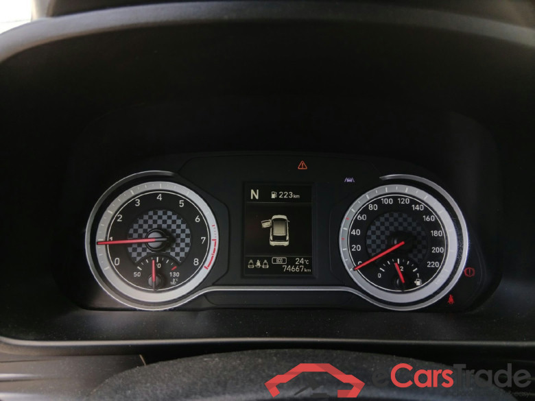 HYUNDAI i20 / 2020 / 5P / berlina con portón 1.0 TGDI 74kW (100CV) 48V Essence #4
