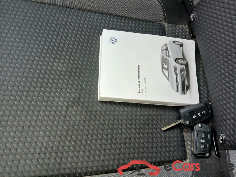 VOLKSWAGEN Polo / 2021 / 5P / berlina con portón Life 1.0 TSI 70kW (95CV) #5